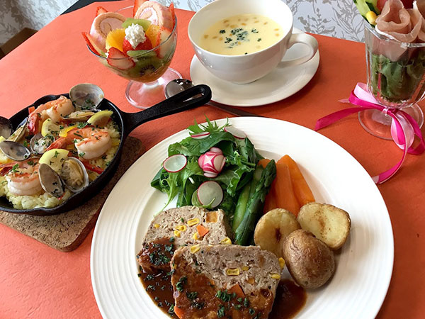 京都市西京区の「グループホーム すいーと嵐山」の行事食2