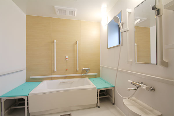 大阪市旭区のグループホーム エクセレント城北公園前【浴室】