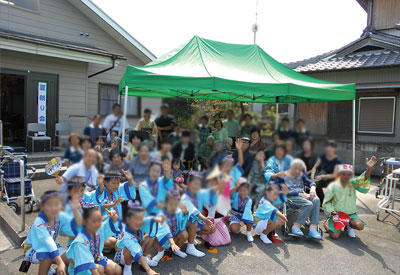 グループホーム　えくせれんと鴨島の地域交流の夏祭り