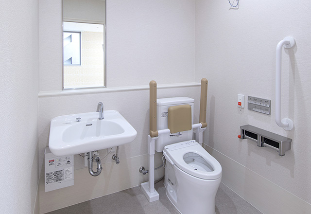 名古屋市瑞穂区のグループホーム　エクセレント瑞穂【トイレ】